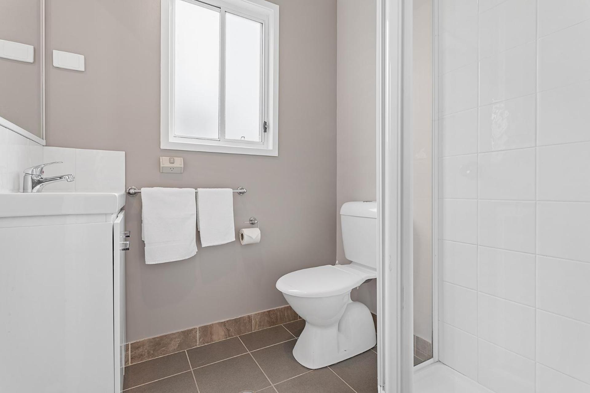 Lifestyle Villages Redhead Room photo