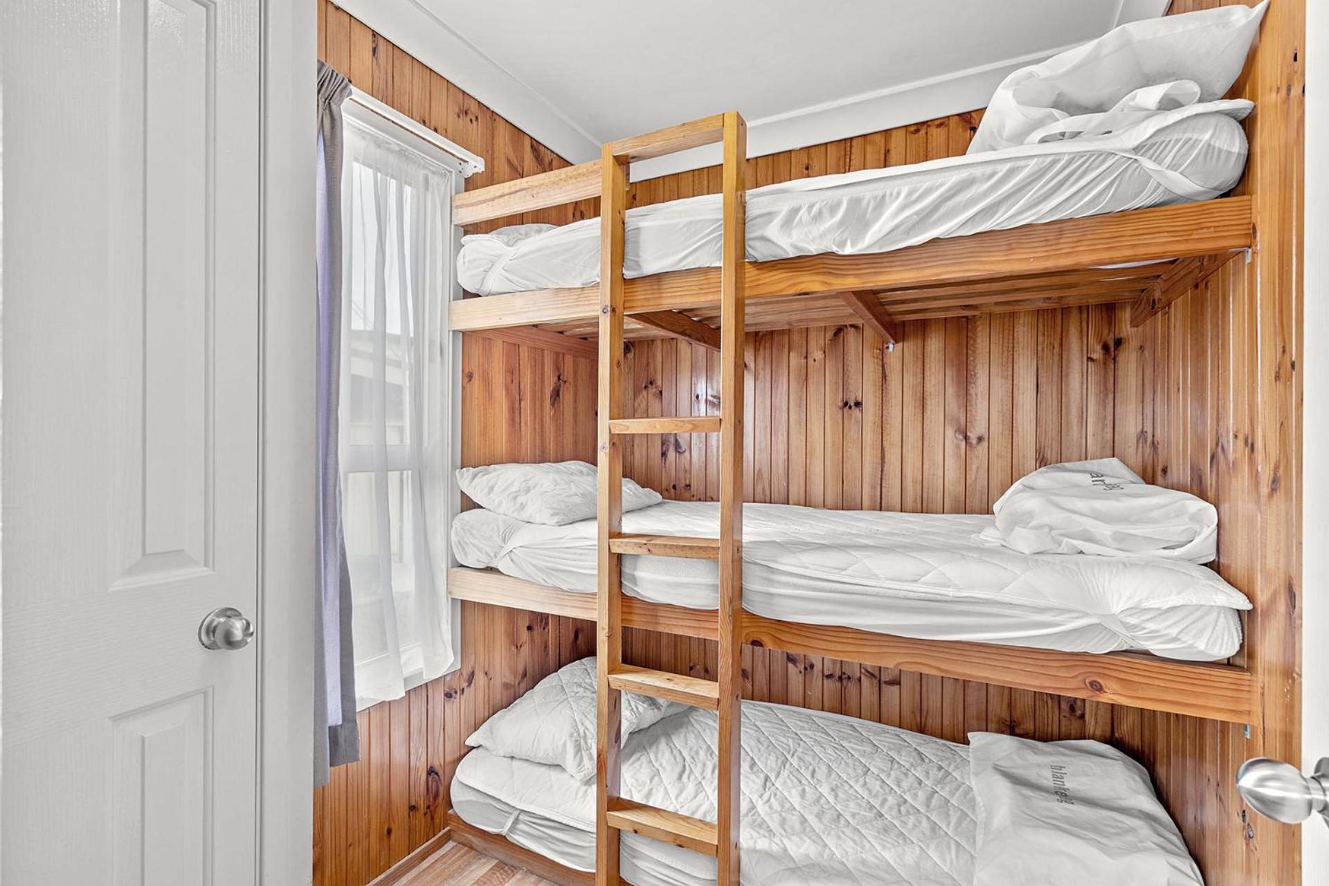 Lifestyle Villages Redhead Room photo